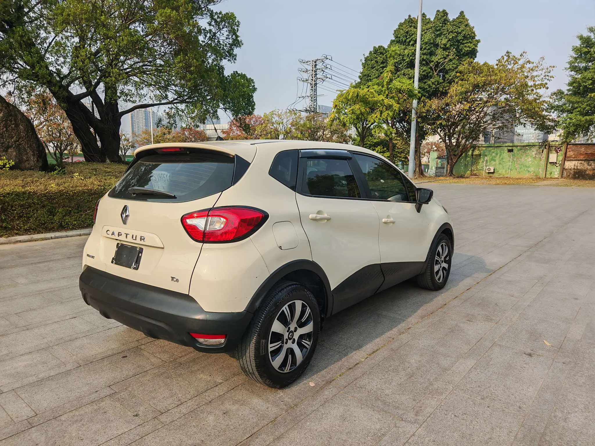 Renault Captur  из Китая