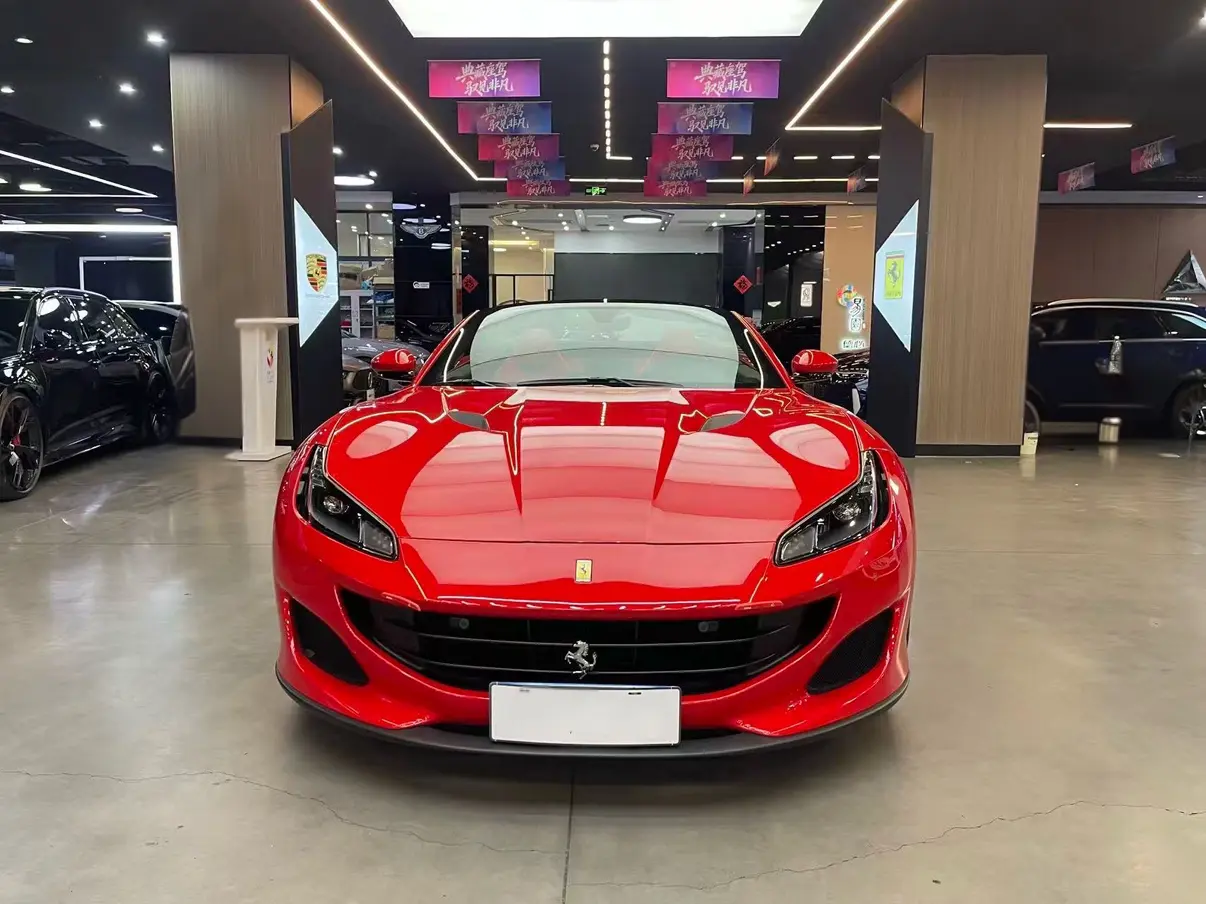 Ferrari Portofino  из Китая