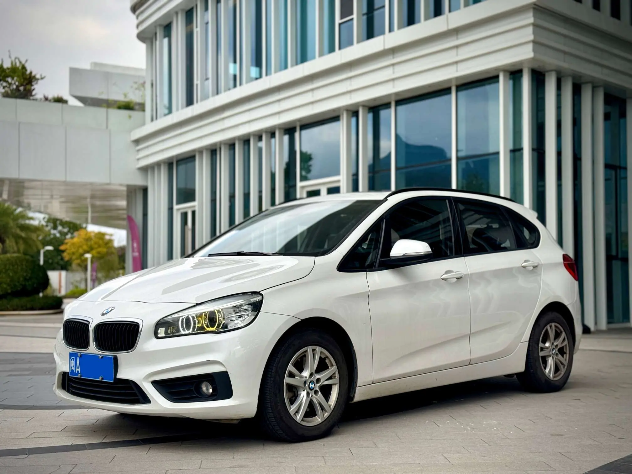 BMW 2 Series Active Tourer  из Китая