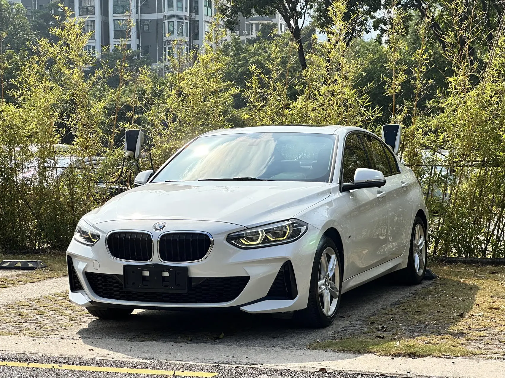 BMW 1 Series  из Китая