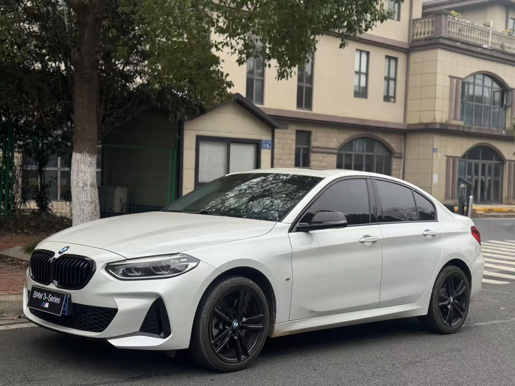 BMW 1 Series  из Китая