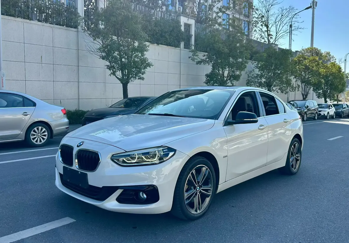 BMW 1 Series  из Китая