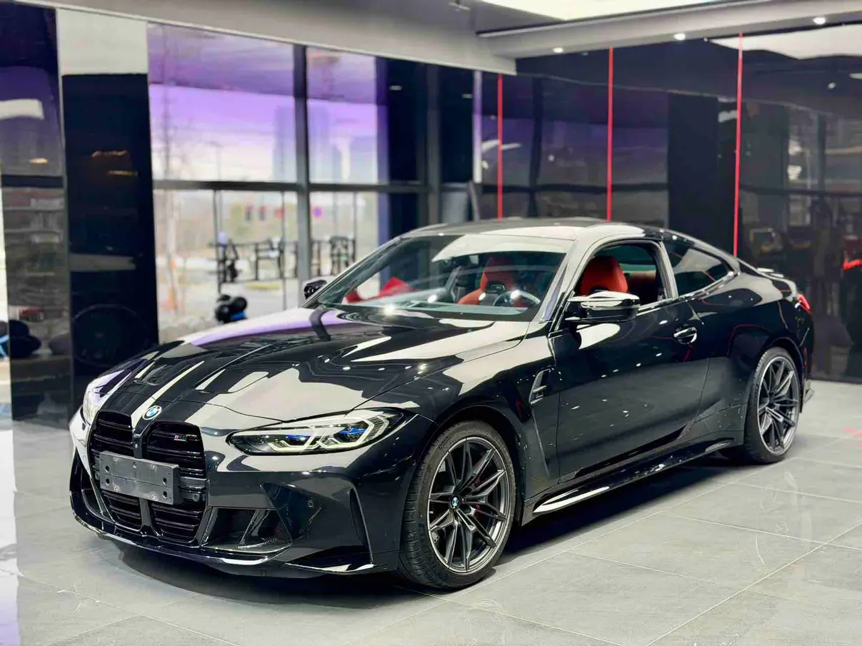 BMW M4  из Китая