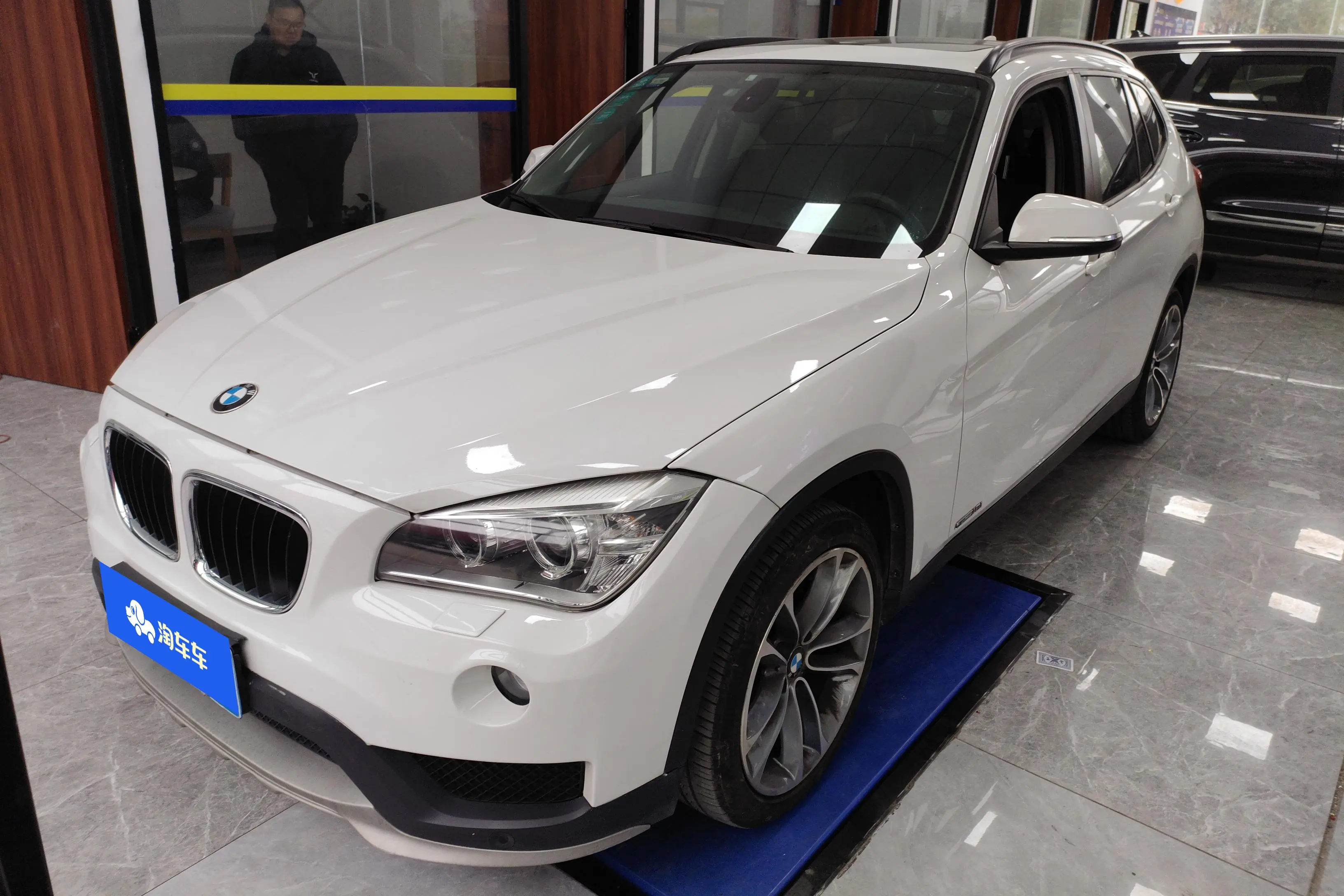 BMW X1  из Китая
