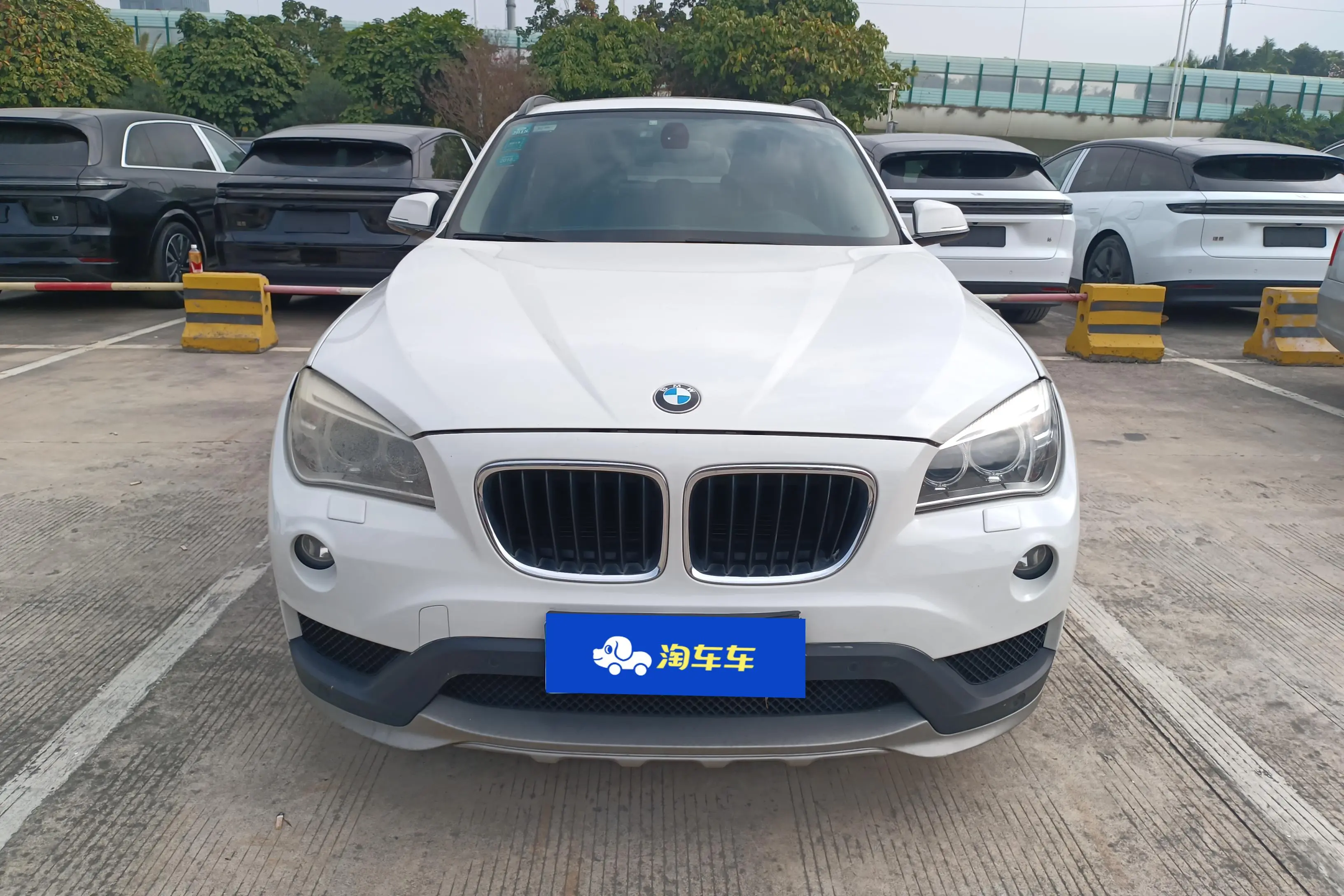 BMW X1  из Китая