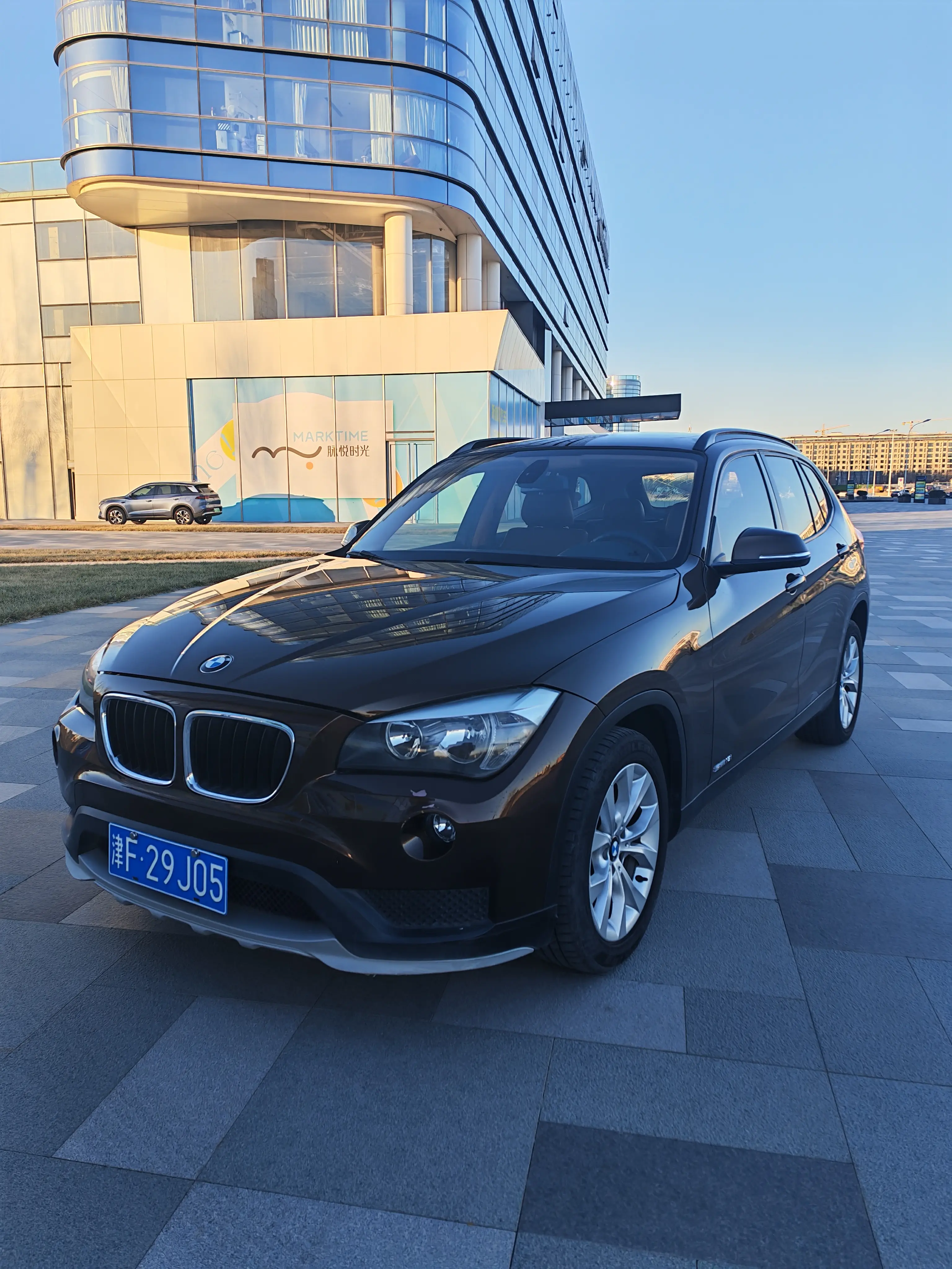 BMW X1  из Китая
