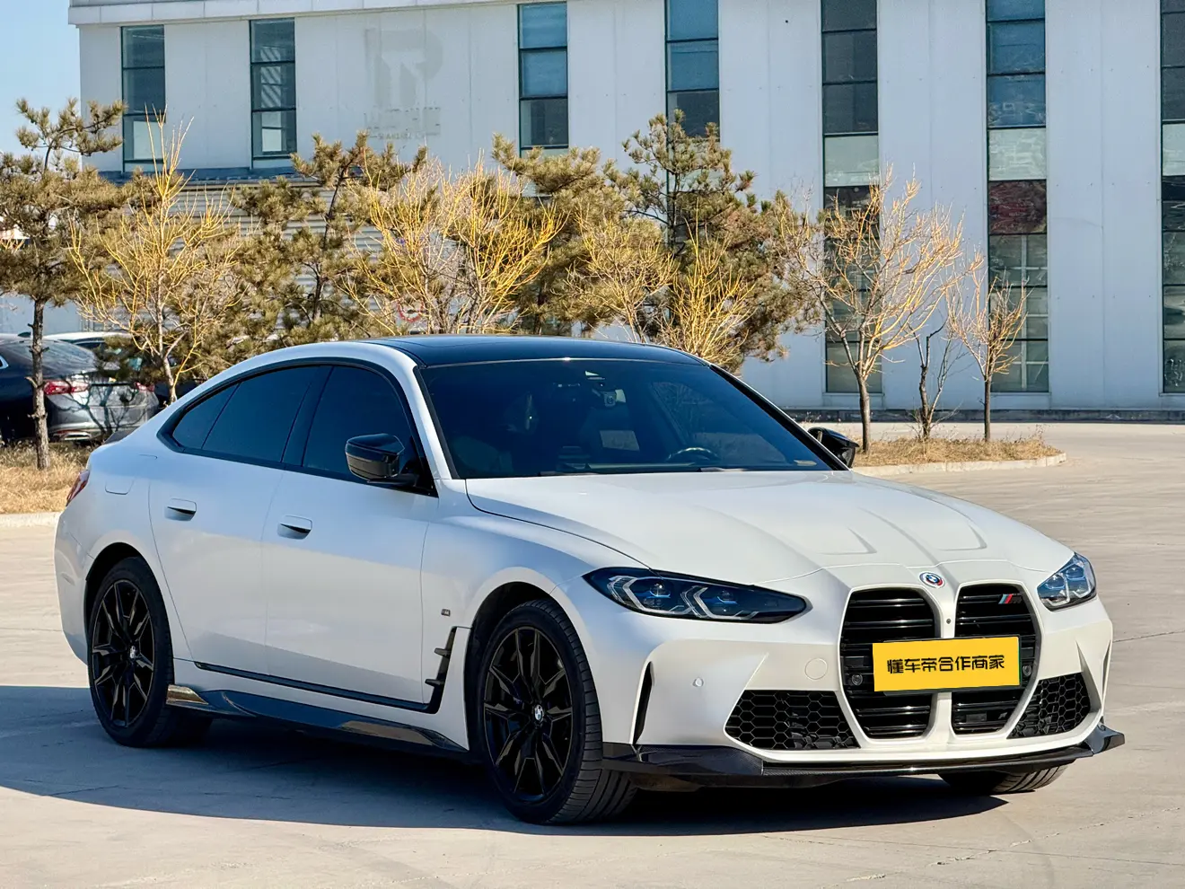 BMW i4  из Китая