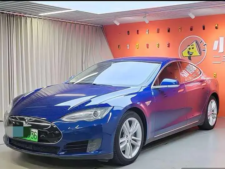 Tesla Model S  из Китая