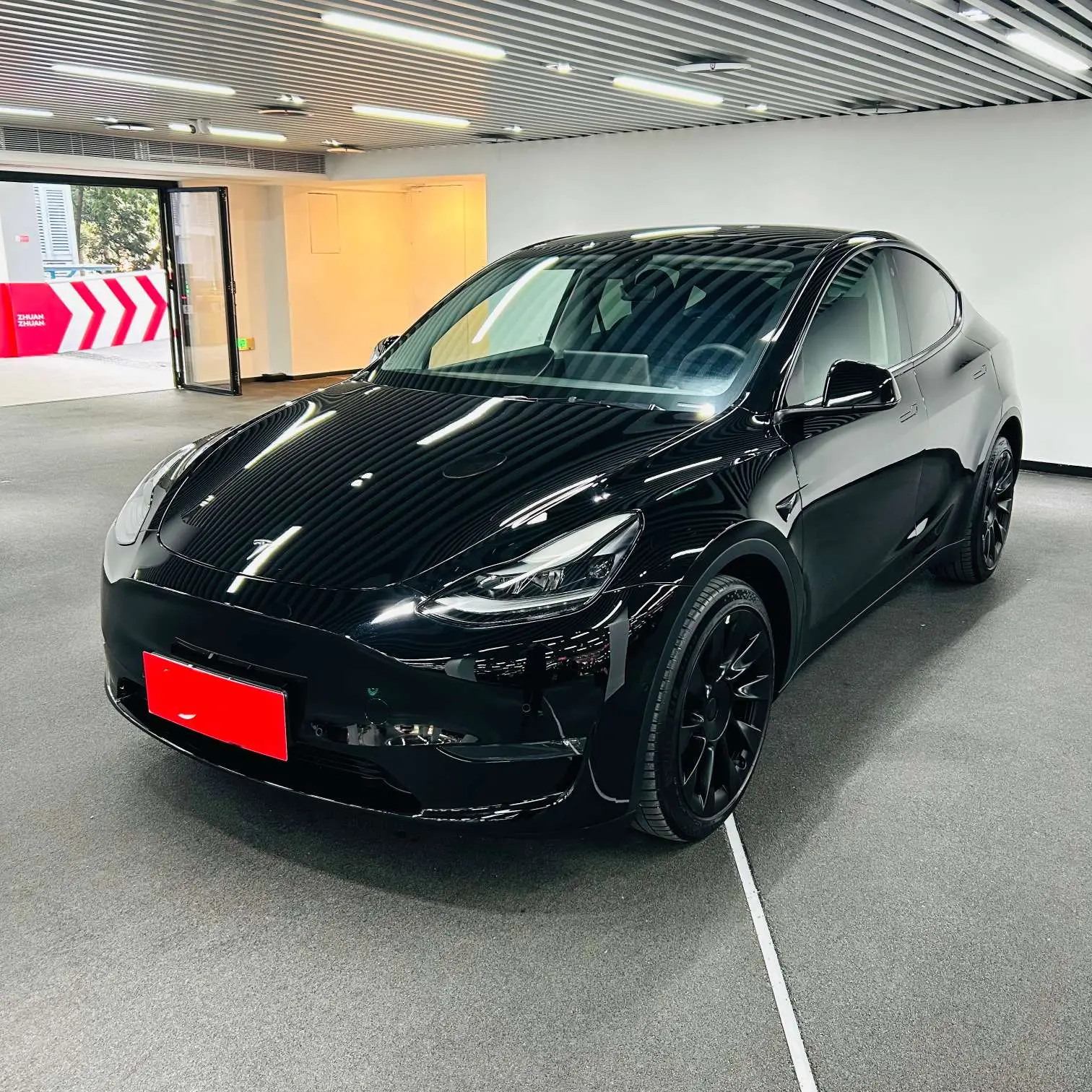 Tesla Model Y  из Китая