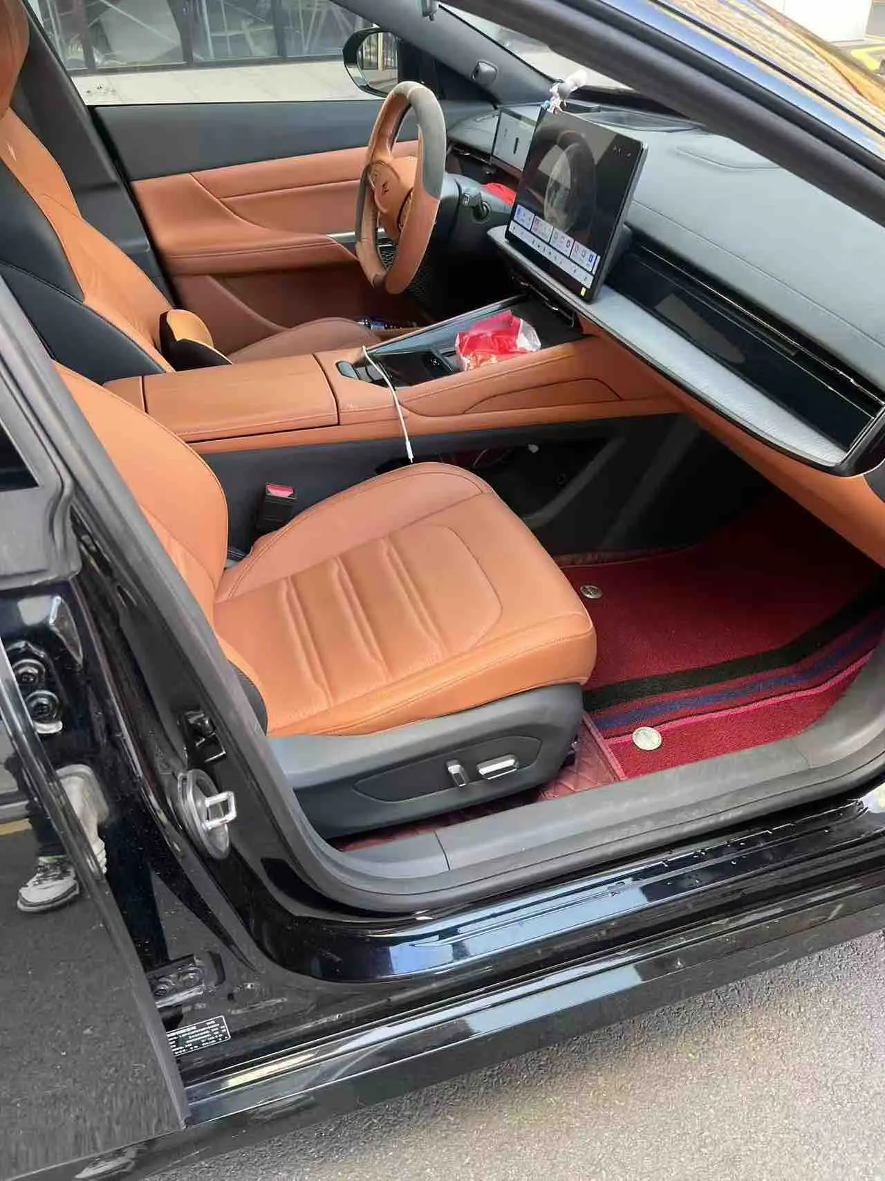 Dongfeng Eπ007  из Китая