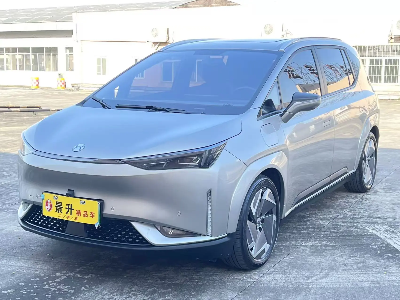 HYCAN Hechuang Z03  из Китая