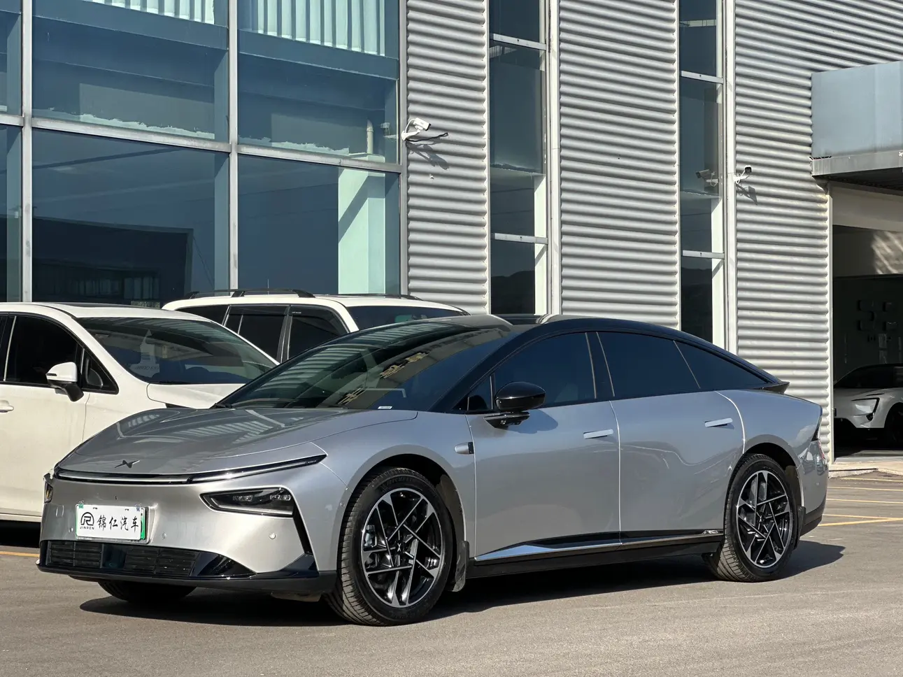 Xpeng P7+  из Китая