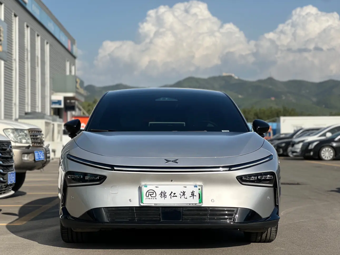 Xpeng P7+  из Китая