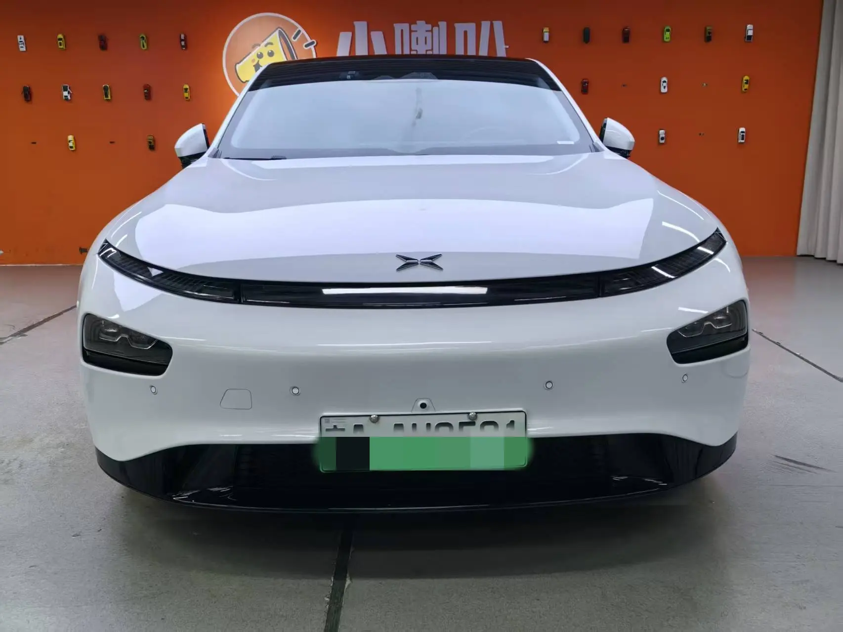 Xpeng P7  из Китая