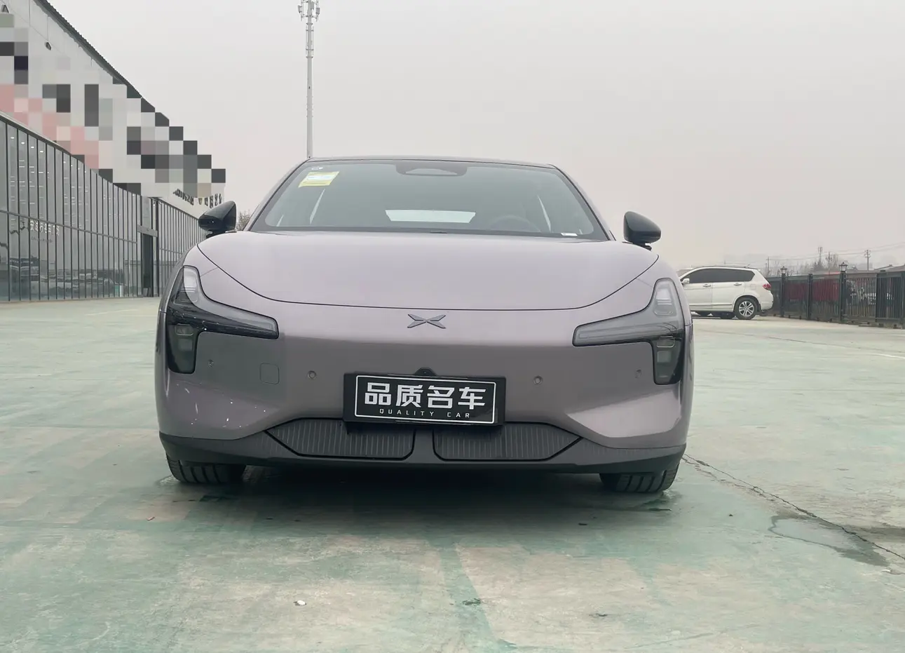 Xpeng Xiaopeng MONA M03  из Китая