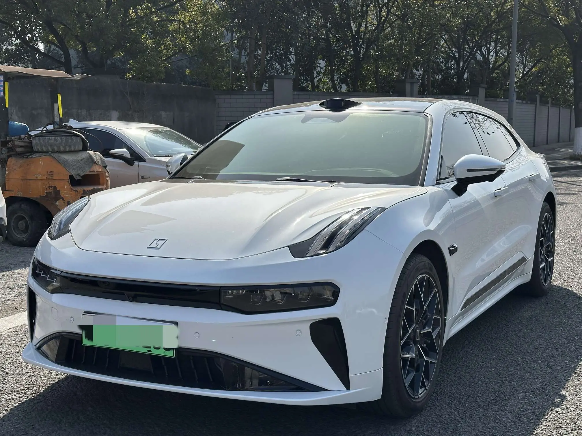 ZEEKR 001  из Китая