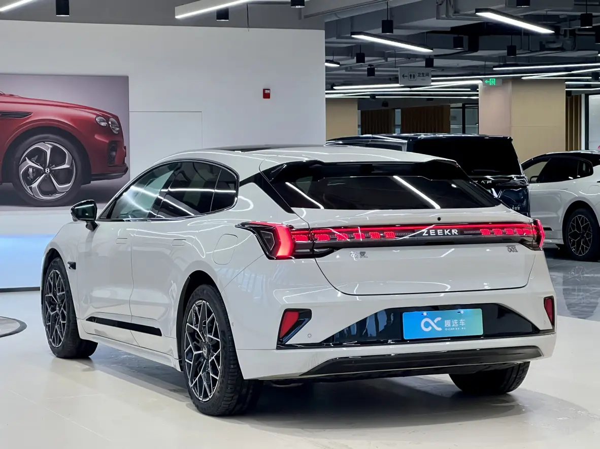ZEEKR 001  из Китая