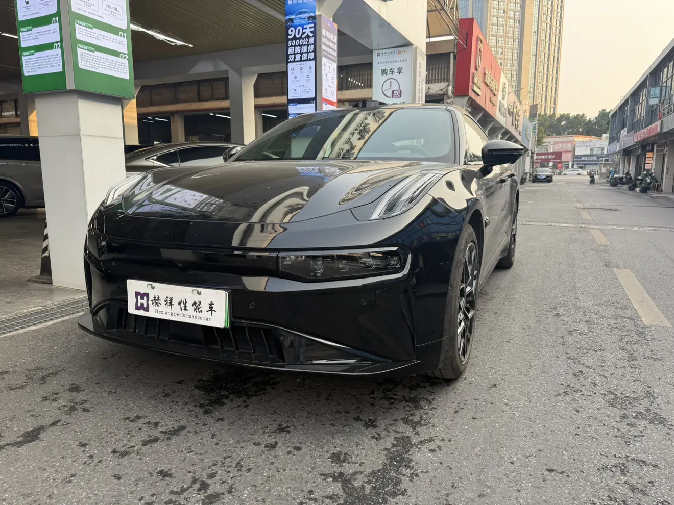 ZEEKR 001  из Китая