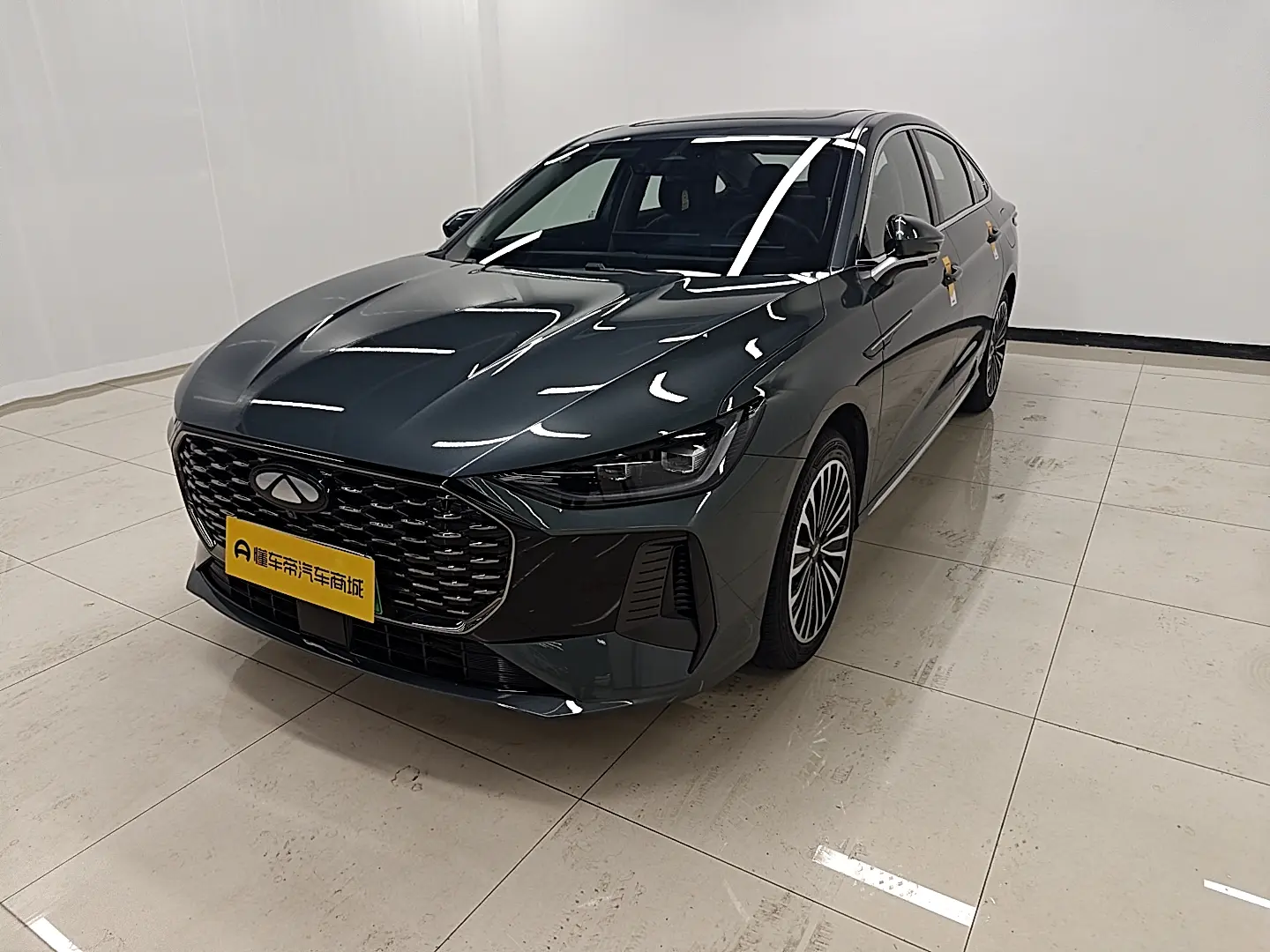 Chery Fengyun A8L  из Китая