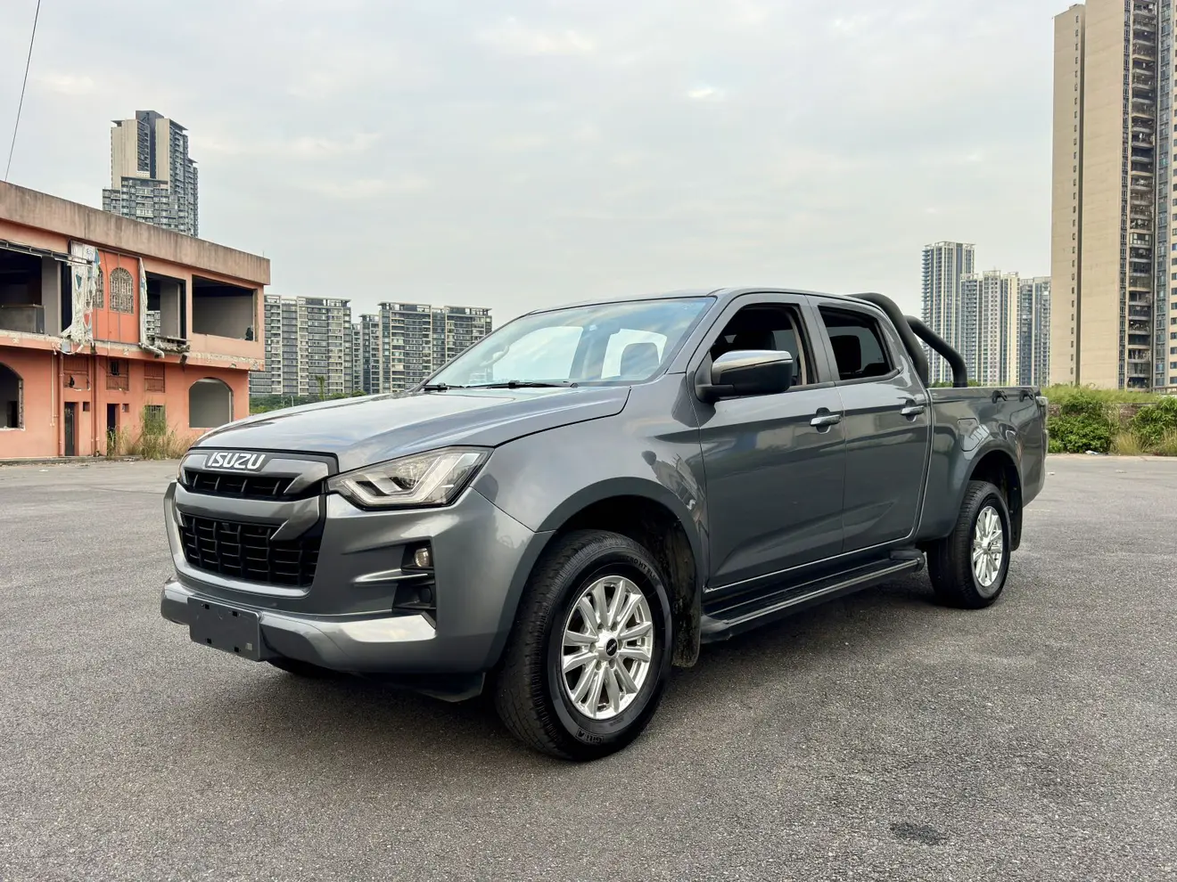 Isuzu Suzutaku  из Китая