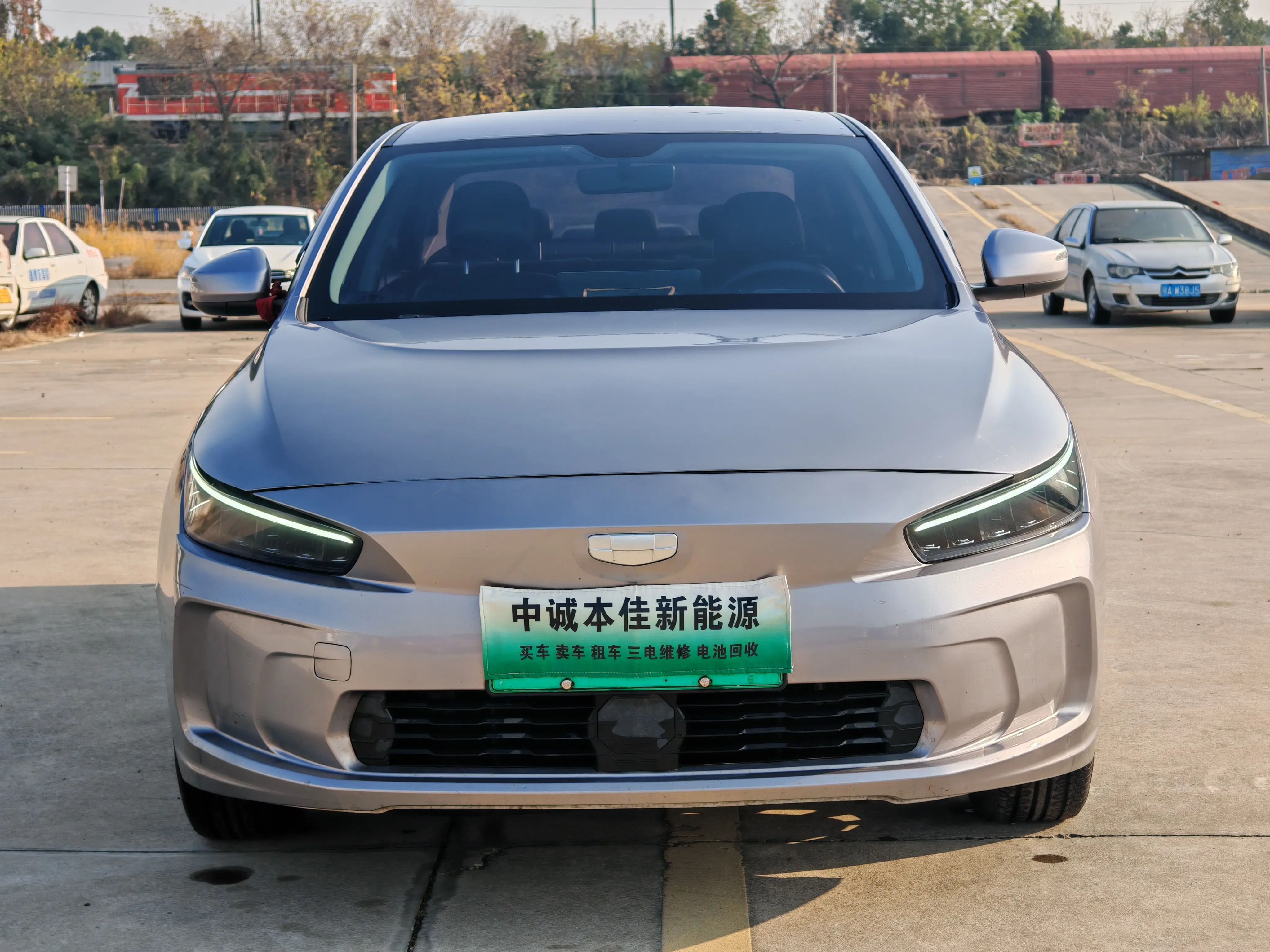 Geely Geometry A  из Китая