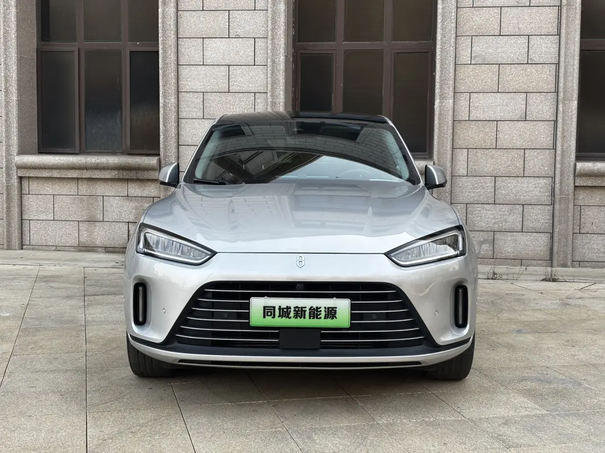 AITO M5 (Wenjie M5)  из Китая