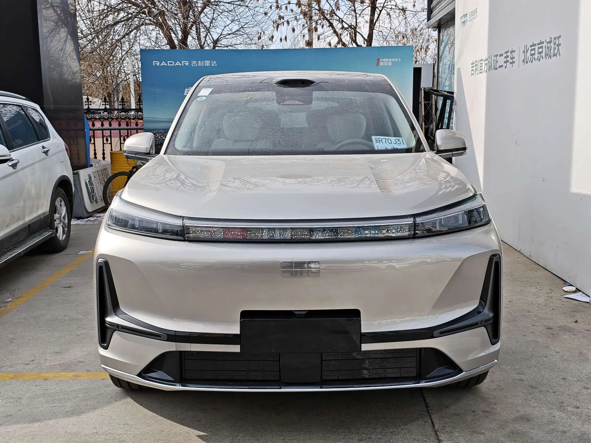 Geely Galaxy M9  из Китая