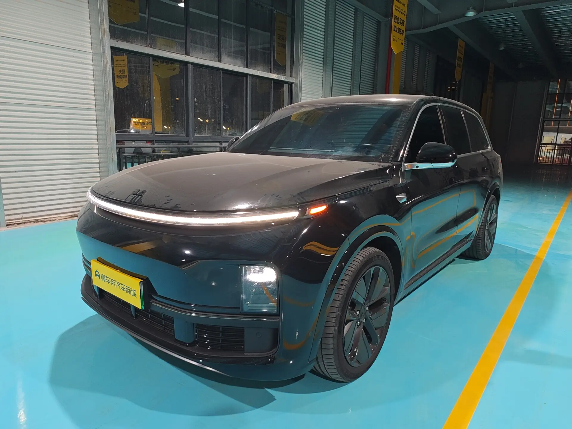 Li L9 (Ideal L9)  из Китая