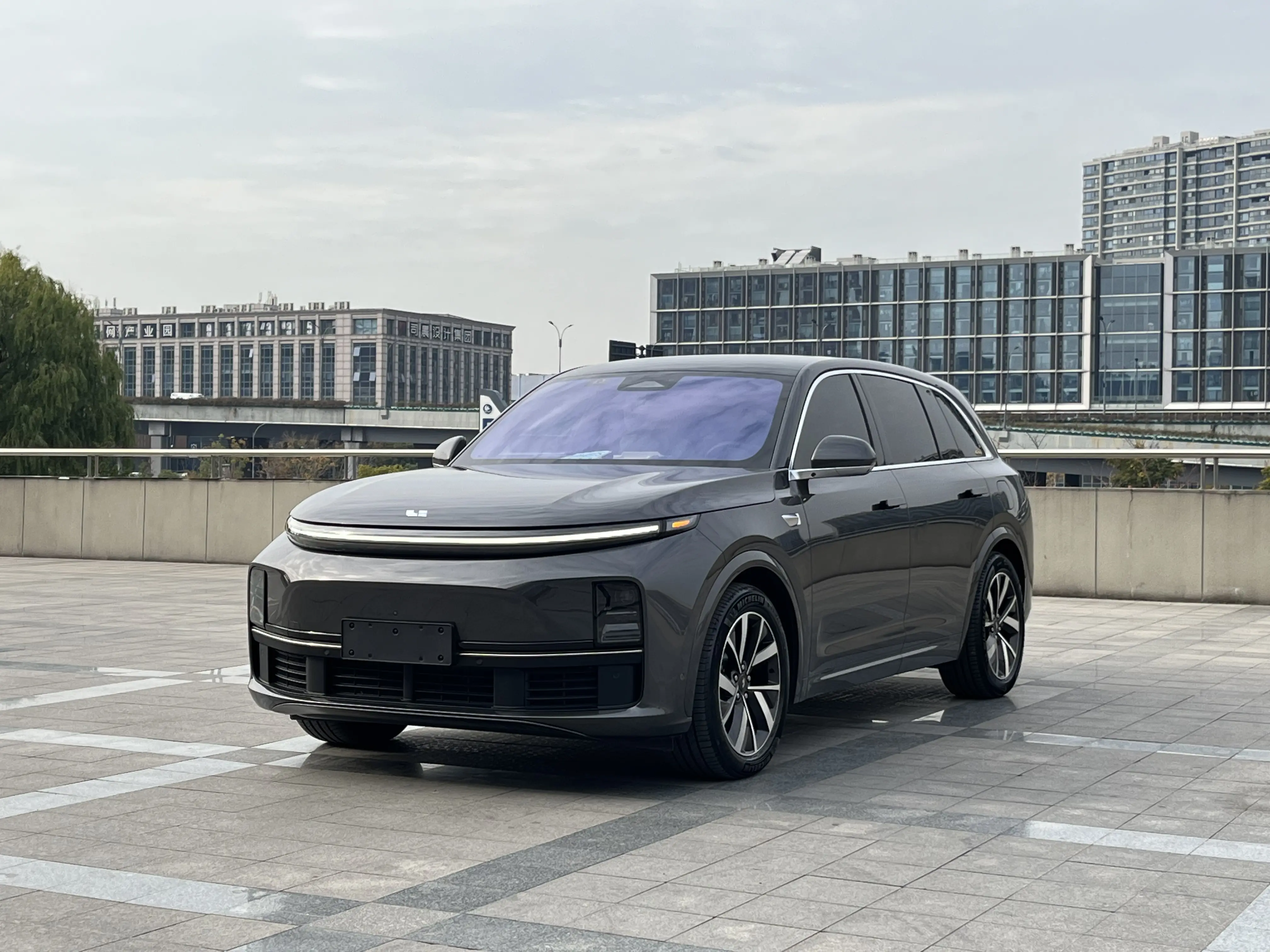 Li L7 (Ideal L7)  из Китая