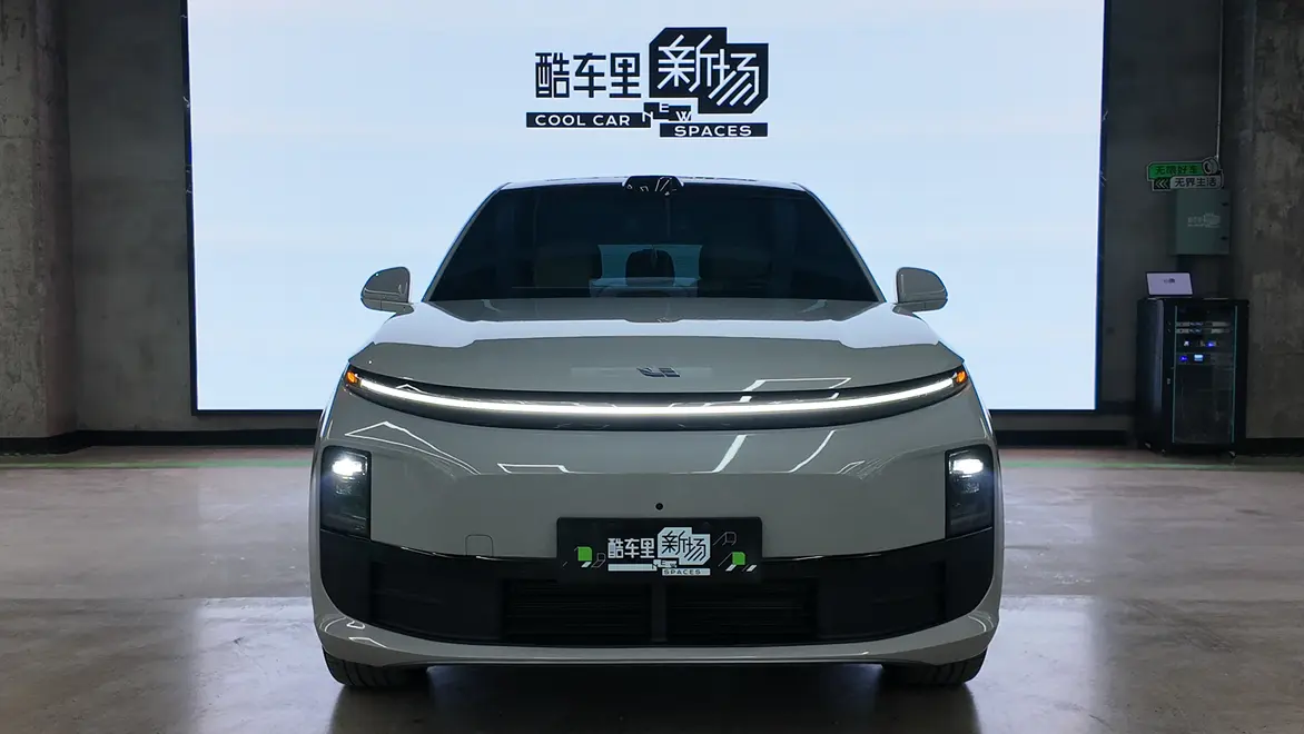 Li L6 (Ideal L6)  из Китая