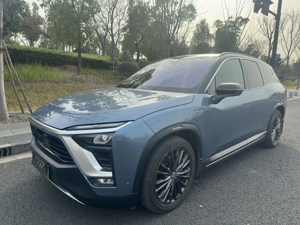 NIO ES8  из Китая