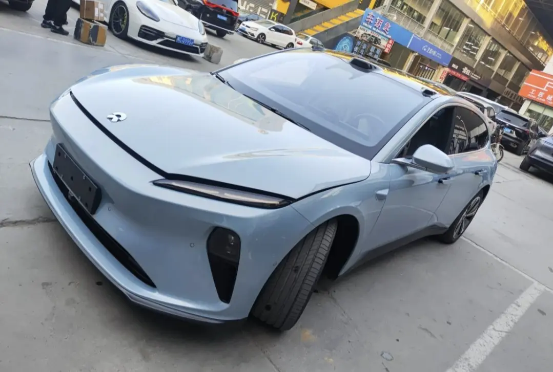 NIO ET5T  из Китая