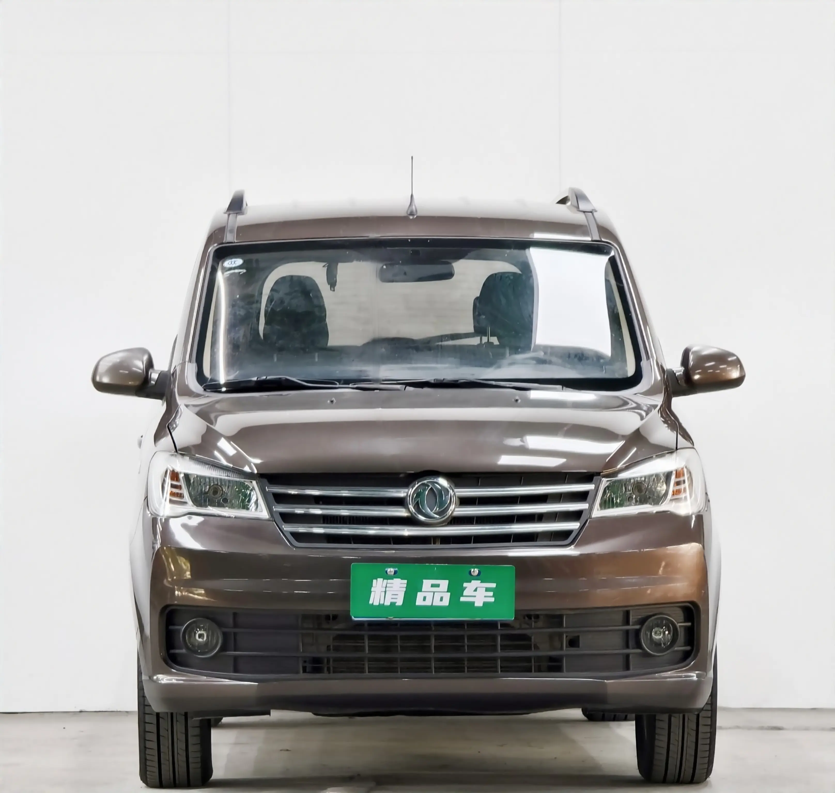 Dongfeng Fengon 330  из Китая