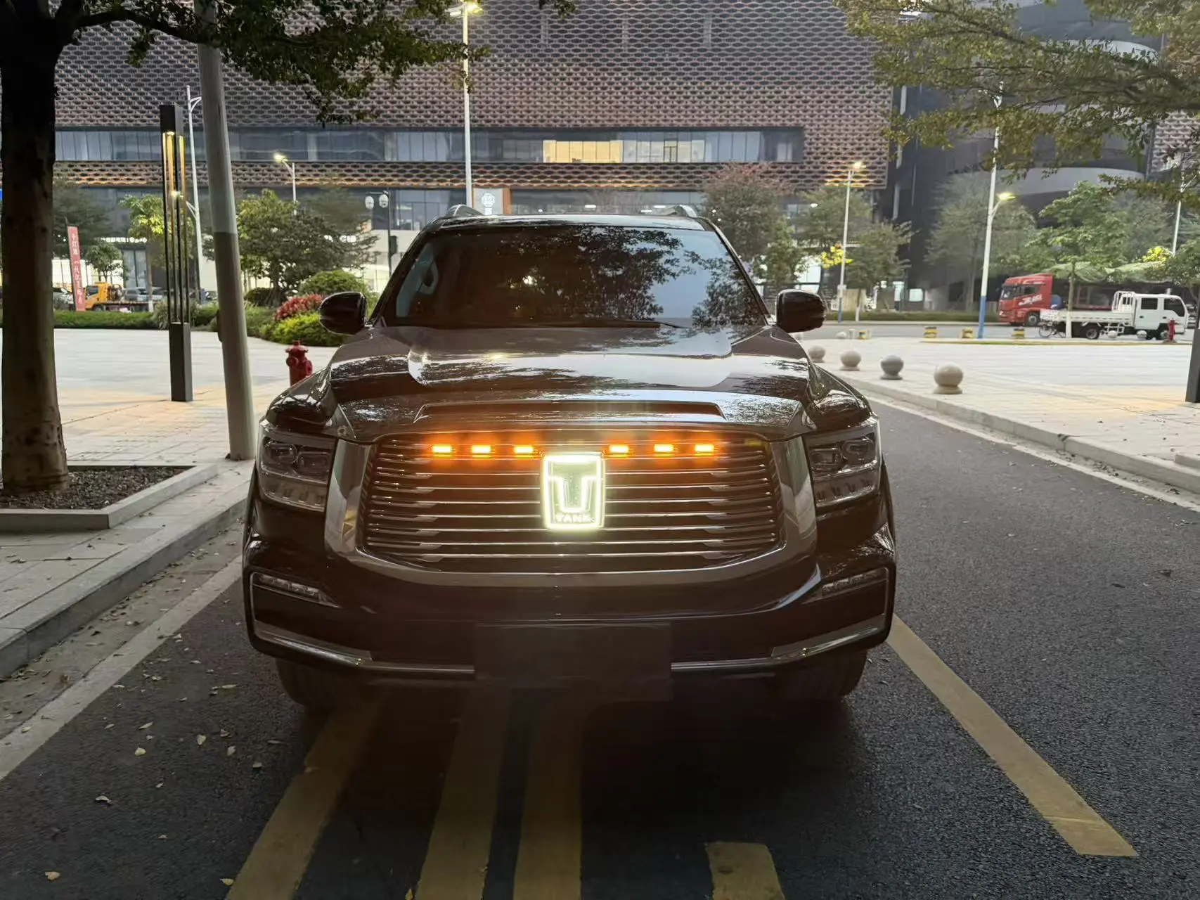 Tank 500 Hi4-T  из Китая