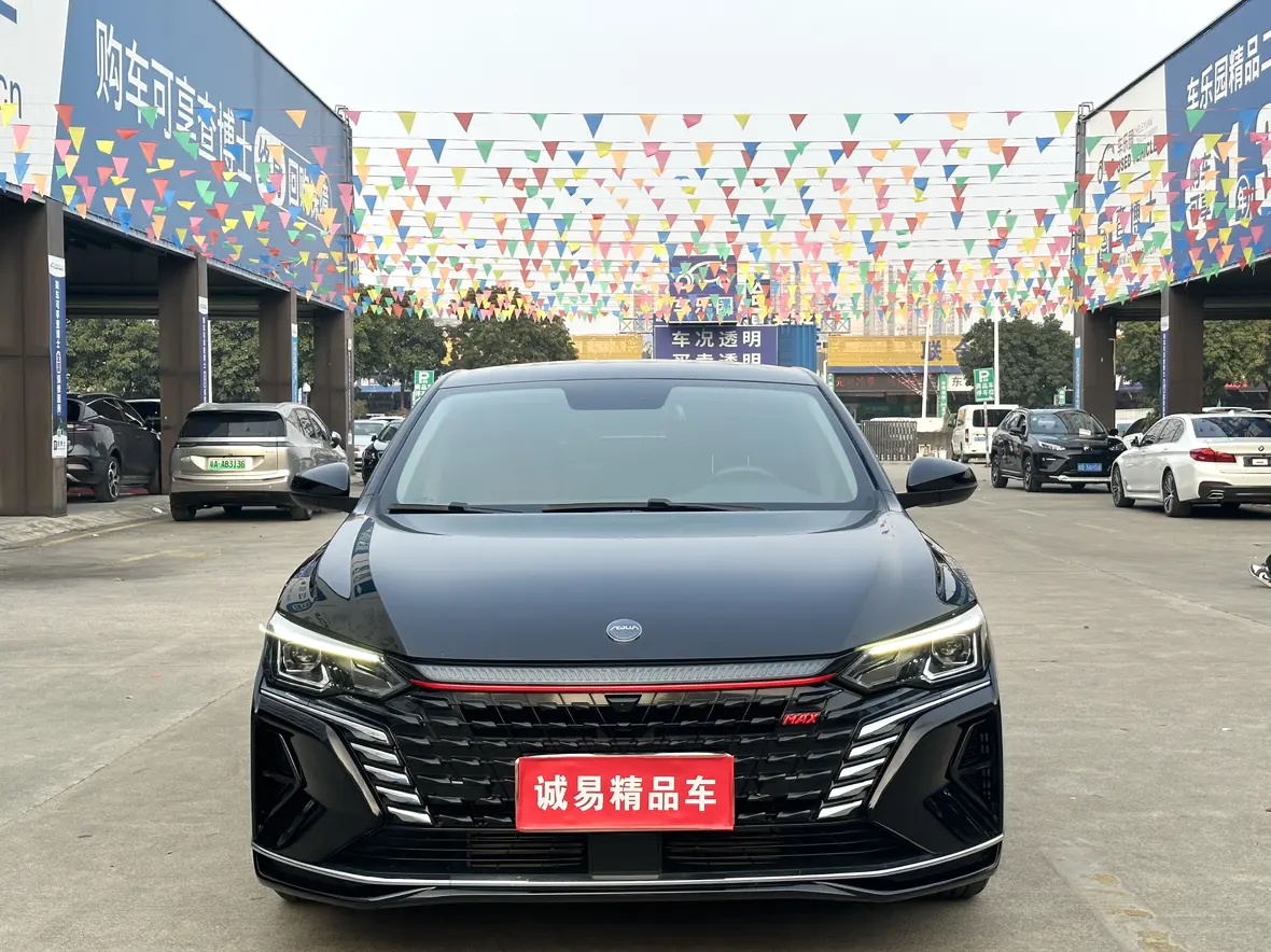 Dongfeng Yixuan MAX  из Китая