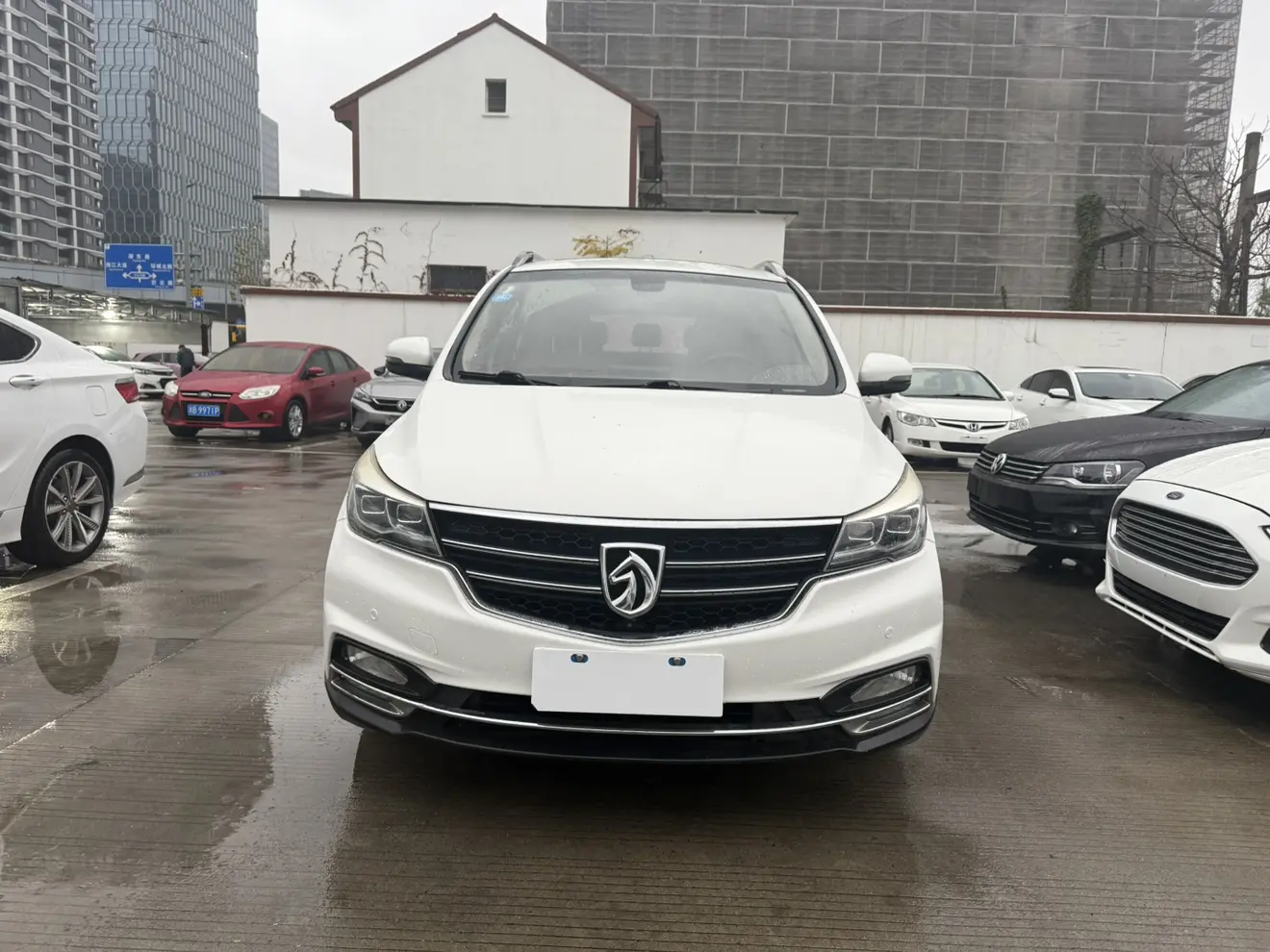 Baojun 730  из Китая