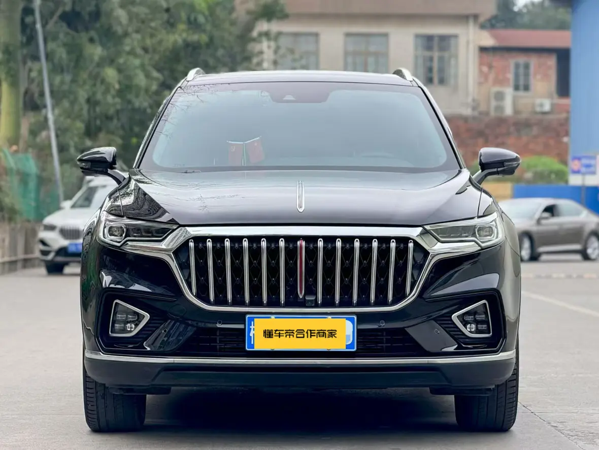 Hongqi HS5  из Китая