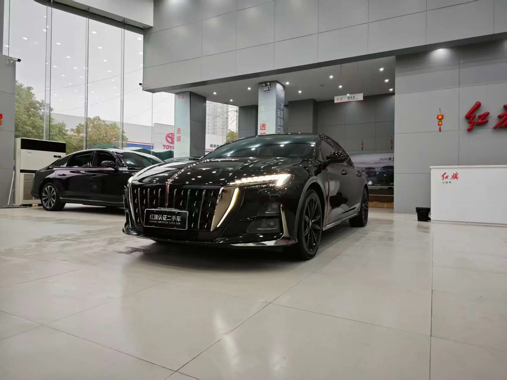 Hongqi H6  из Китая