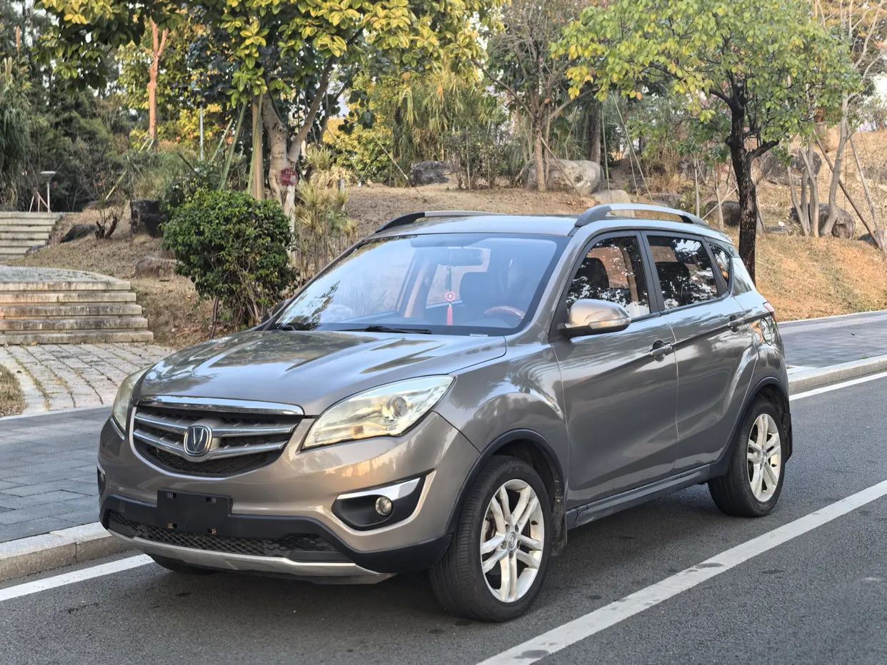 Changan CS35  из Китая