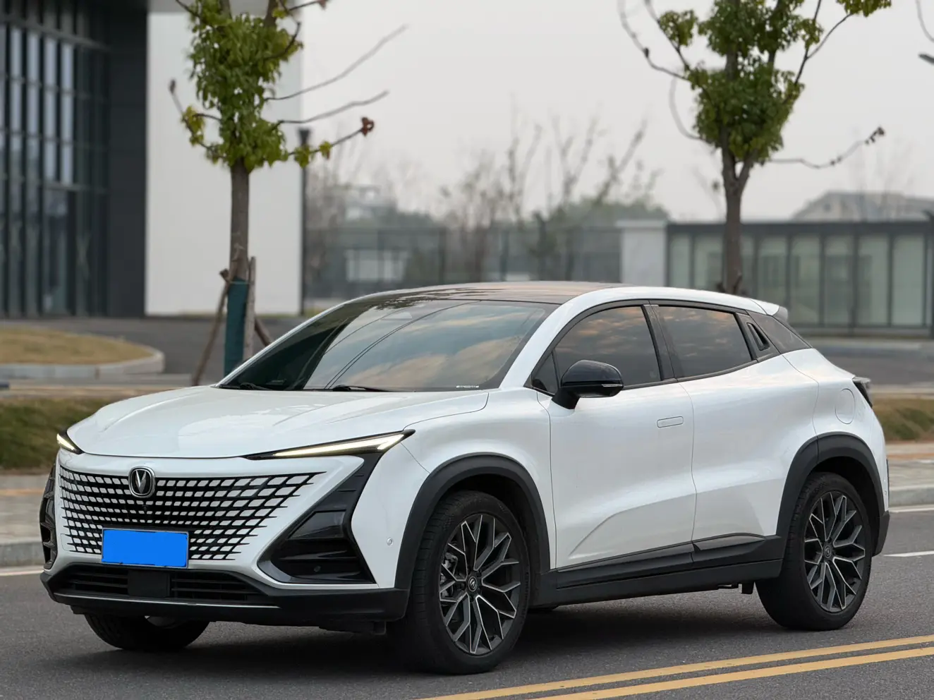 Changan UNI-T  из Китая