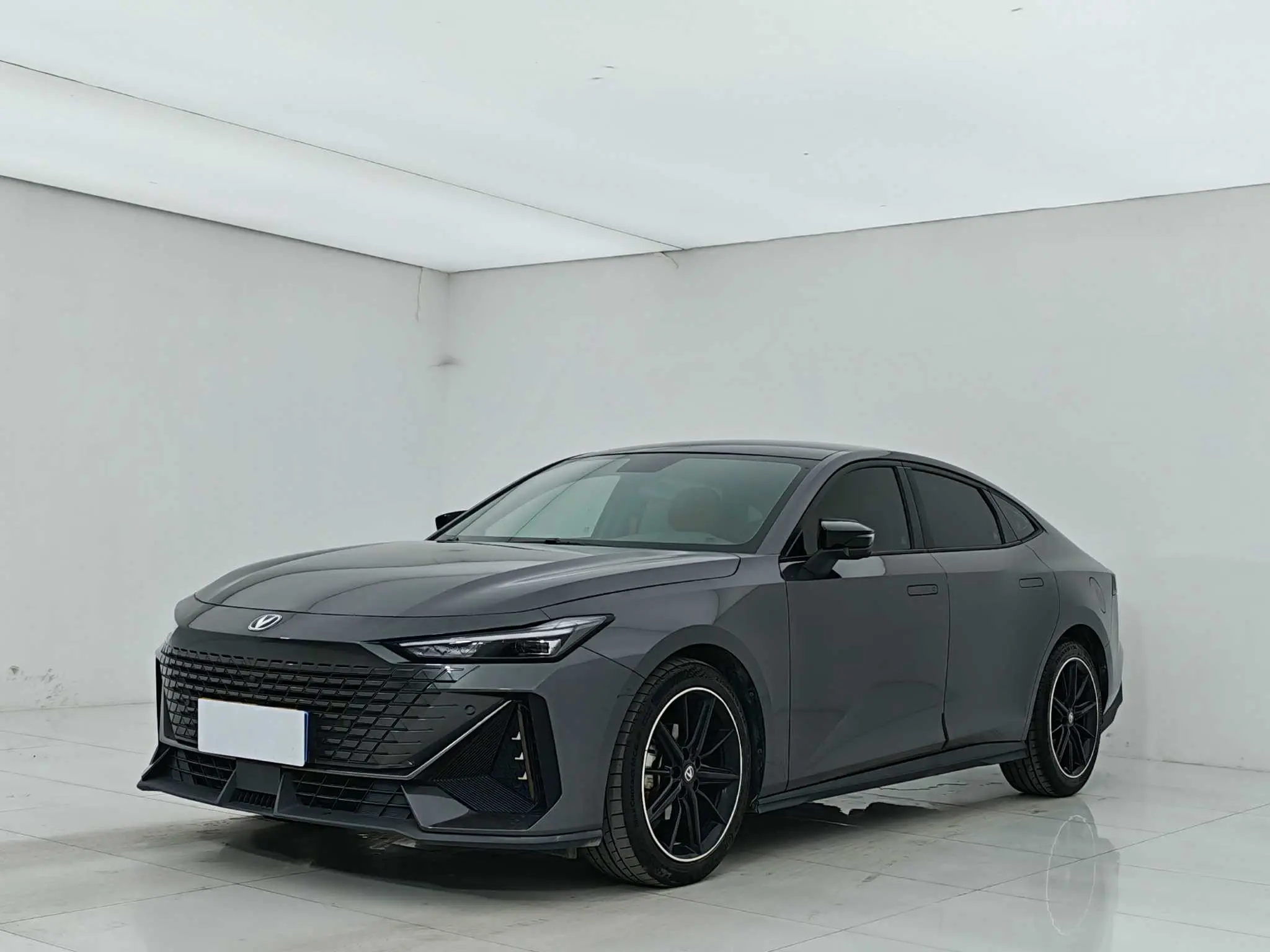 Changan UNI-V  из Китая