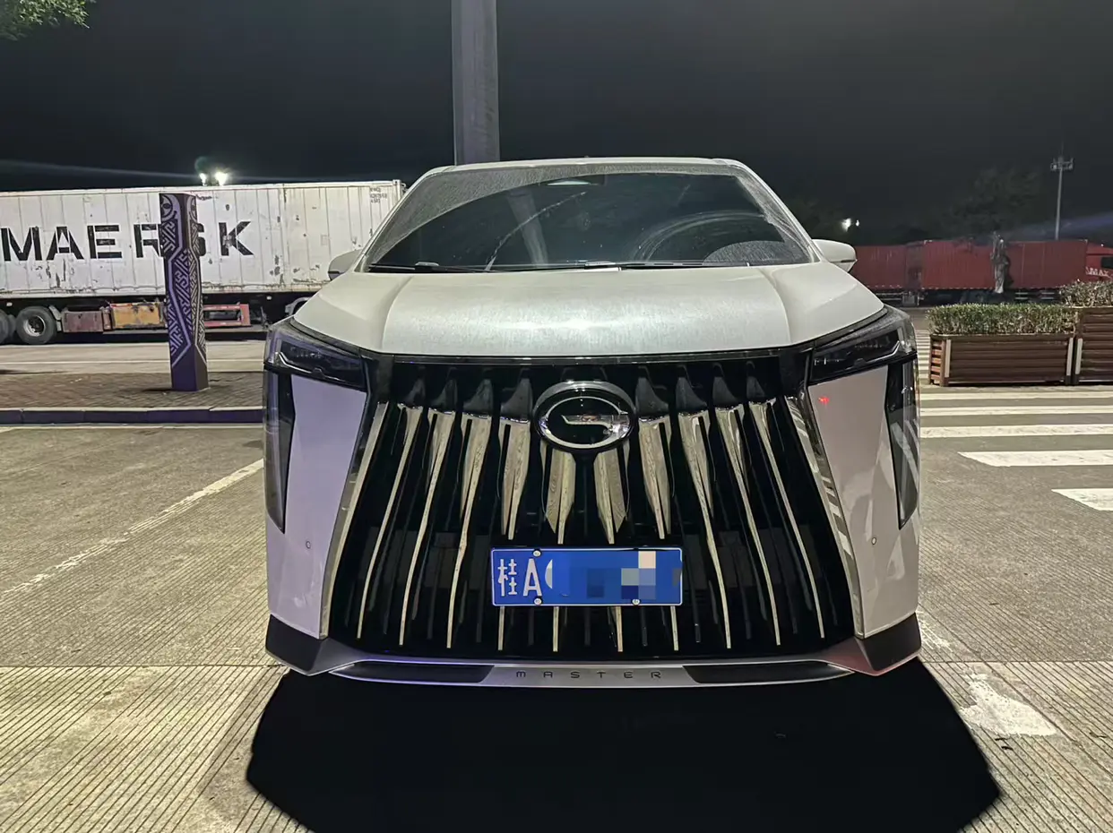 GAC Trumpchi M8  из Китая