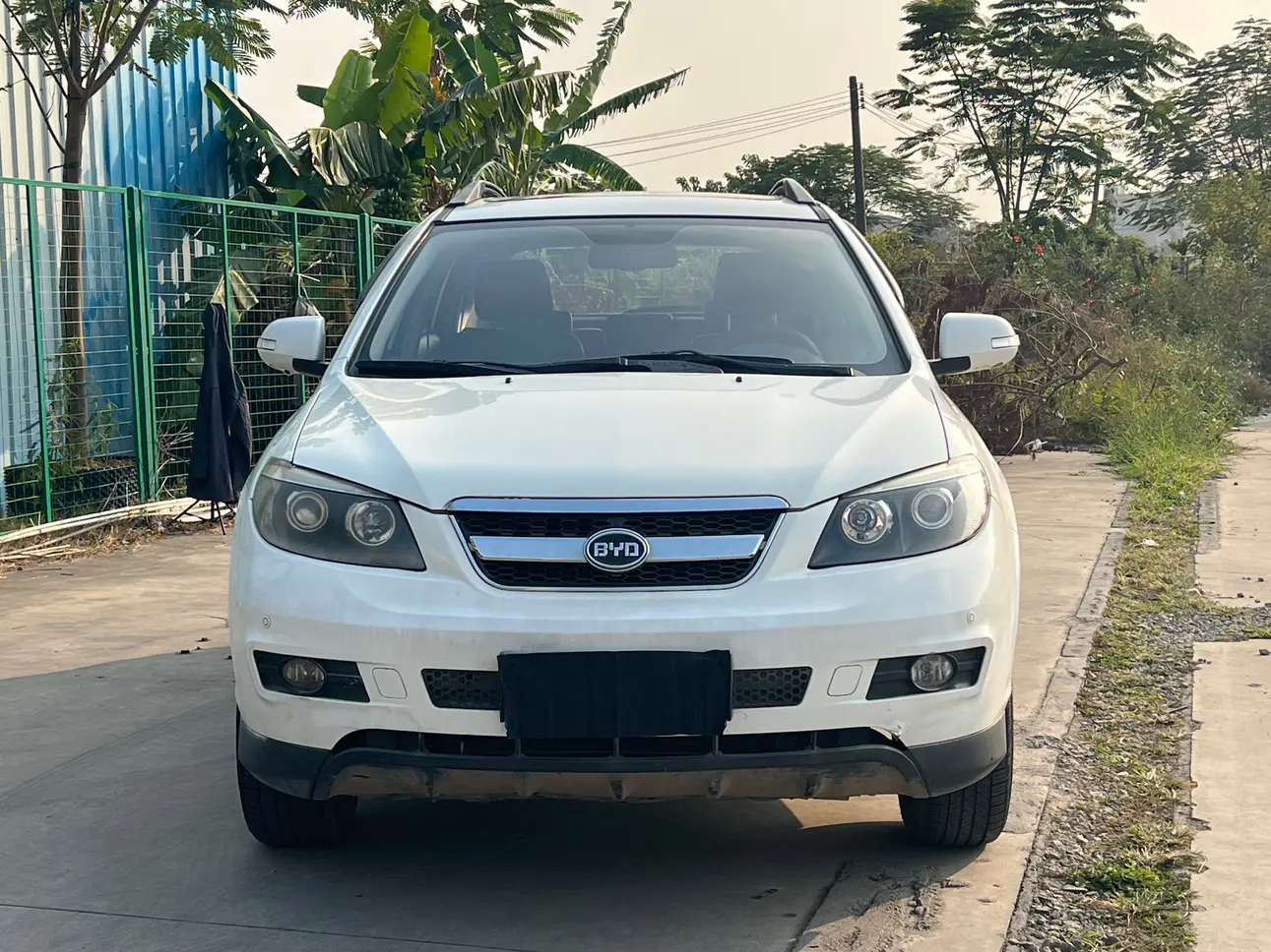 BYD S6  из Китая