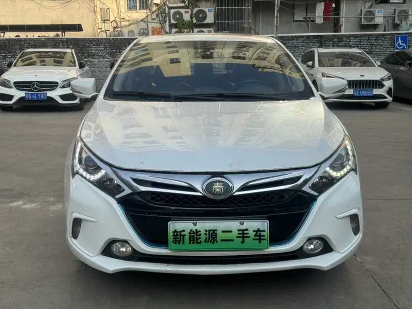BYD Qin DM  из Китая