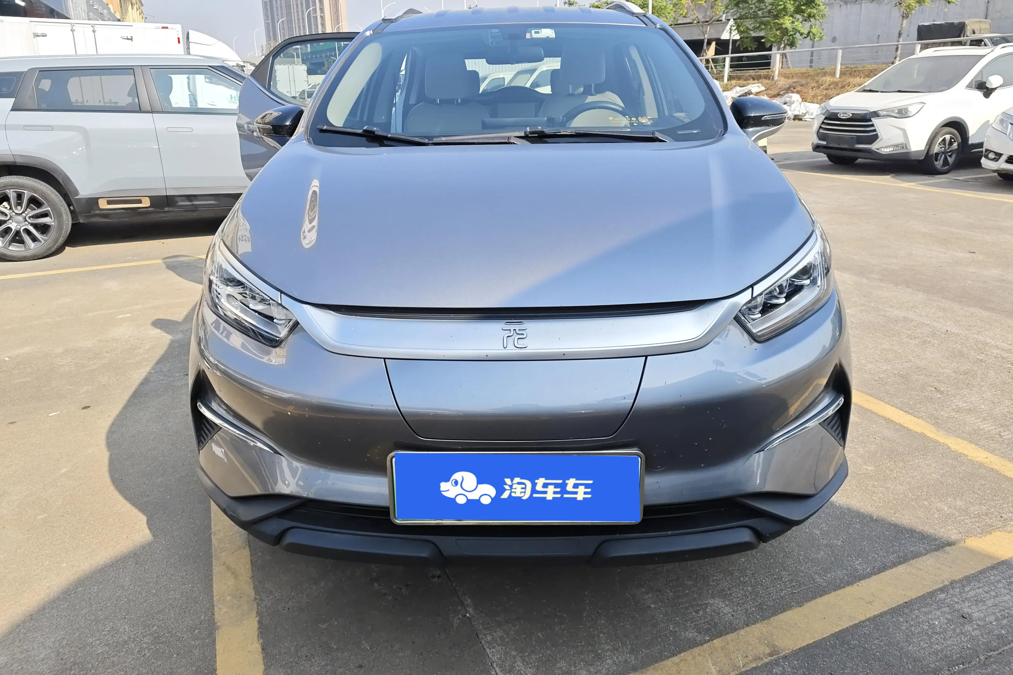 BYD Yuan Pro  из Китая