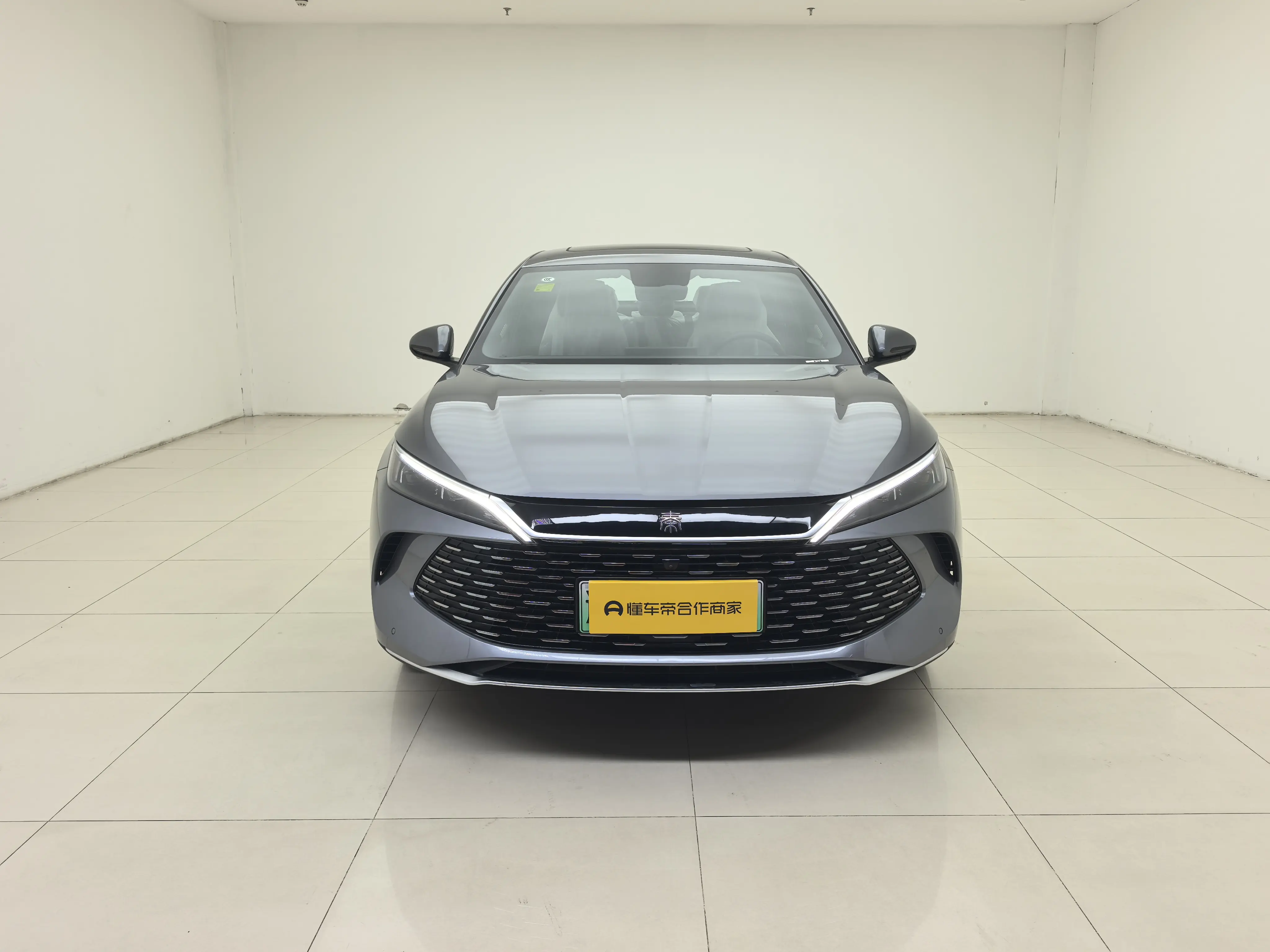 BYD Qin L DM  из Китая