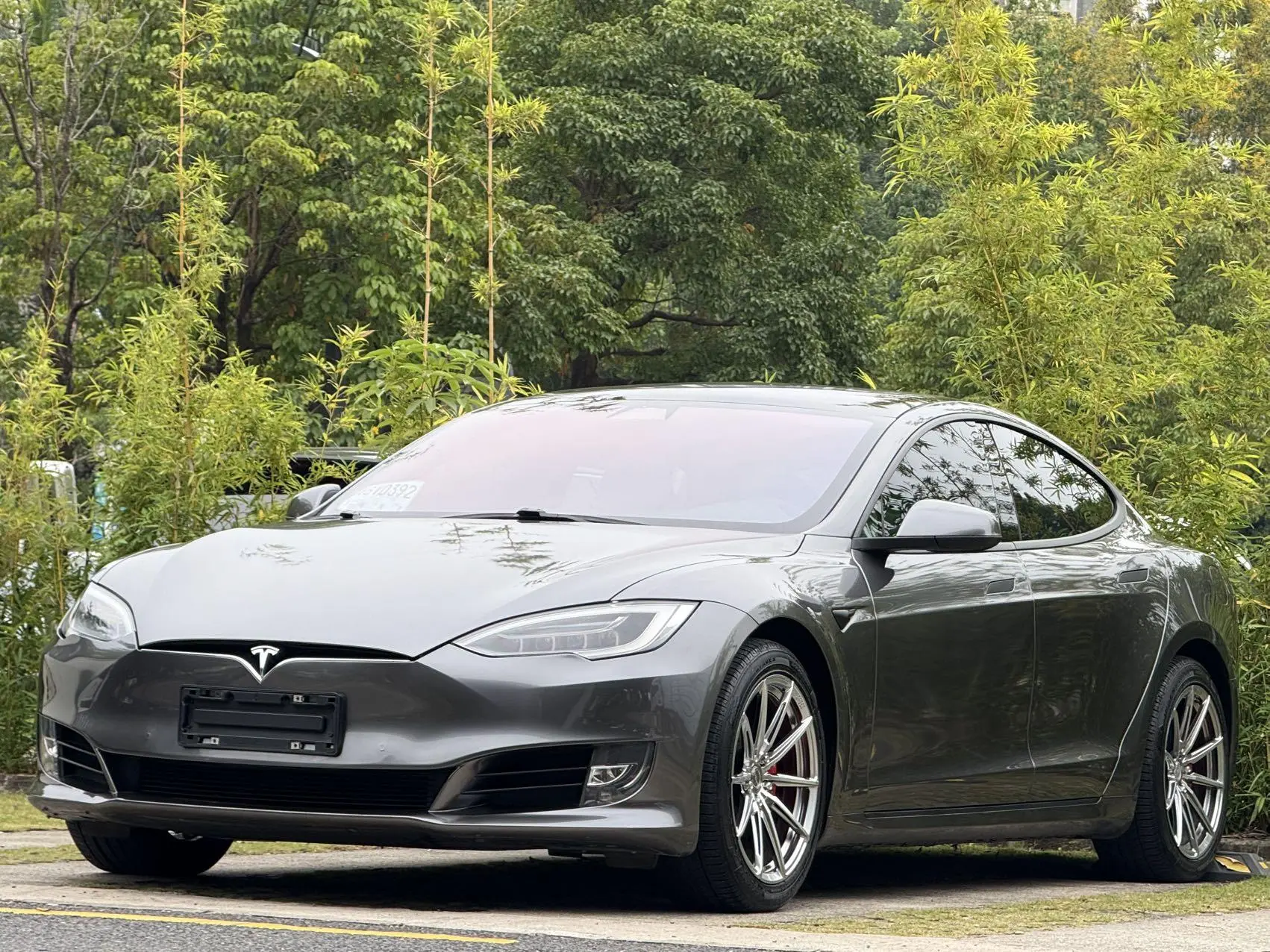 Tesla Model S  из Китая