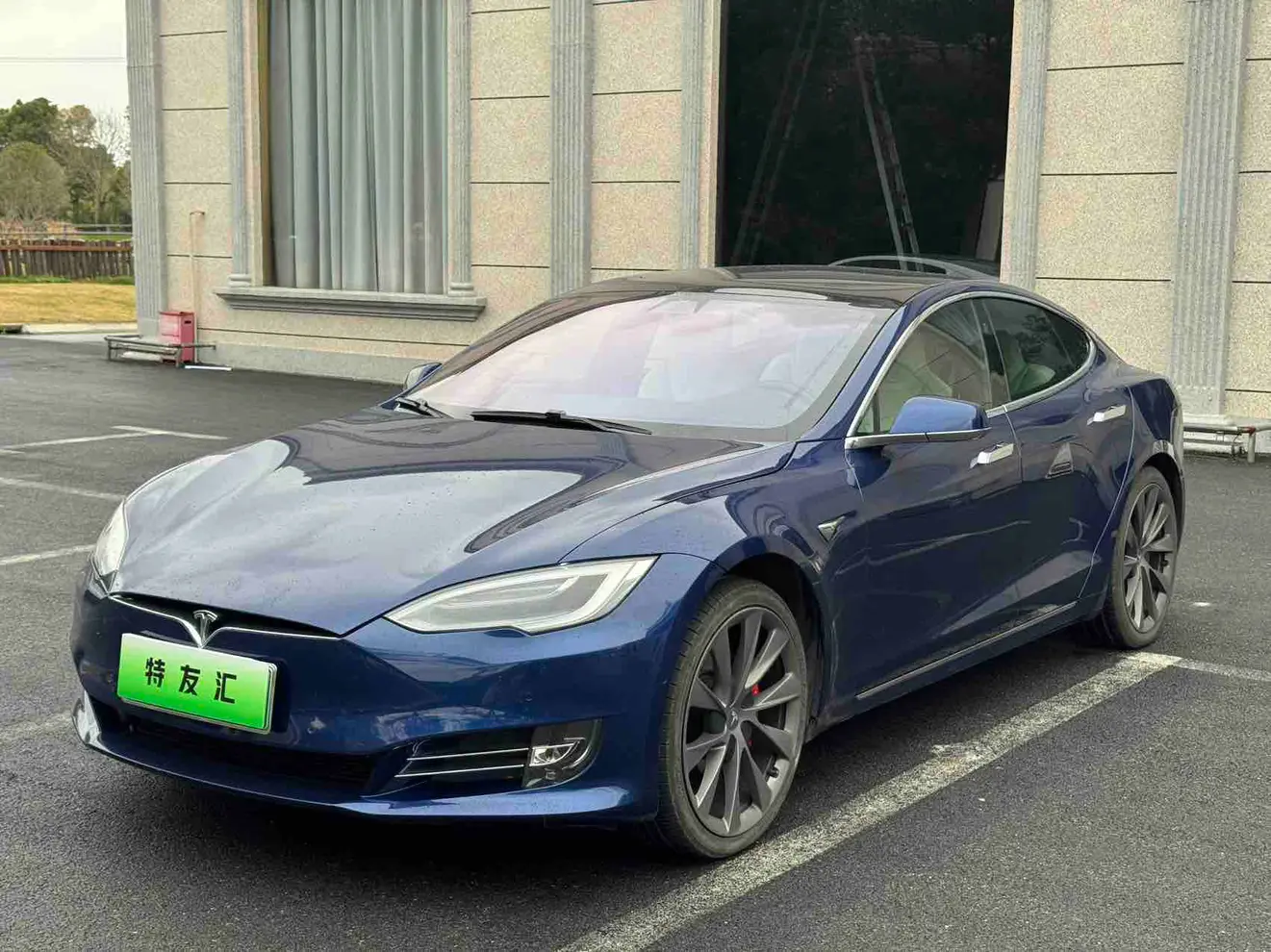 Tesla Model S  из Китая