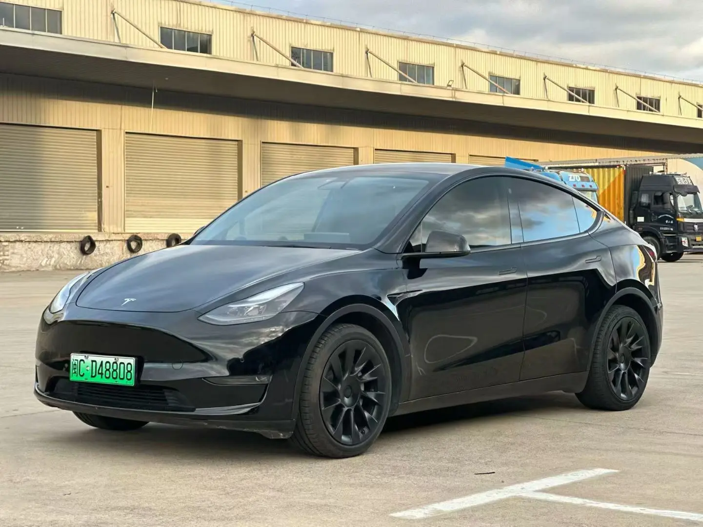Tesla Model Y  из Китая