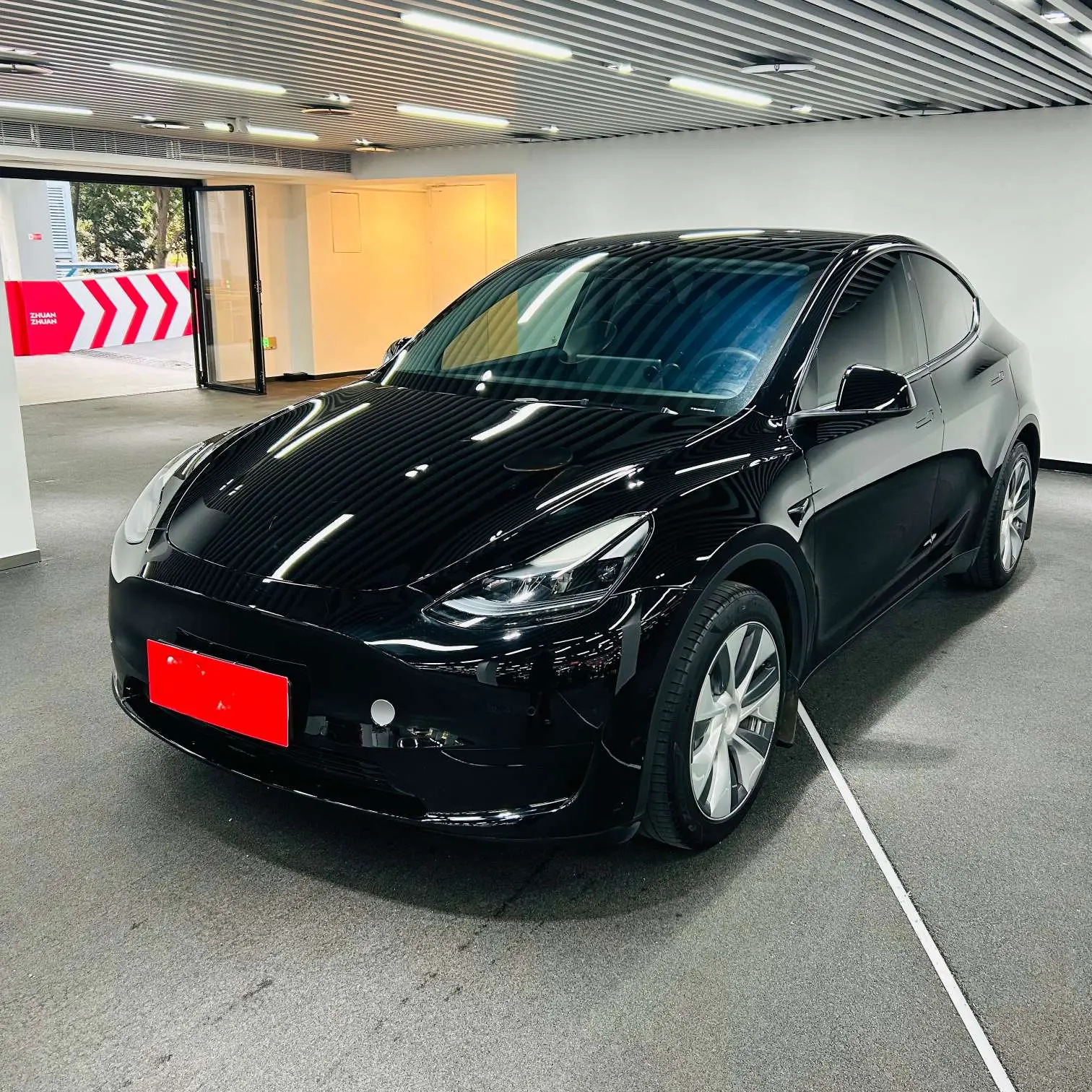 Tesla Model Y  из Китая